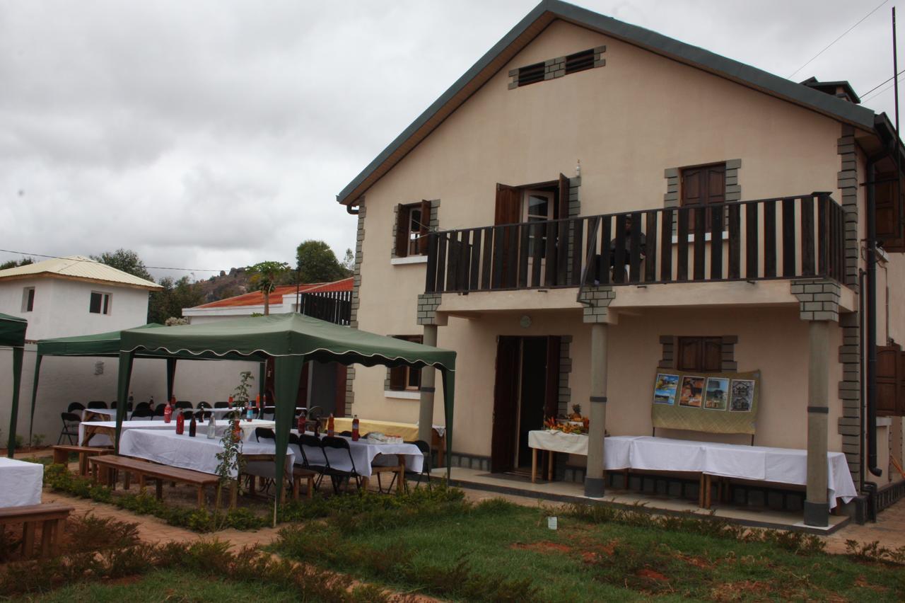 Maison Finaritra Hotel Antananarivo Exterior photo